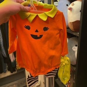 Newborn pumpkin outfit